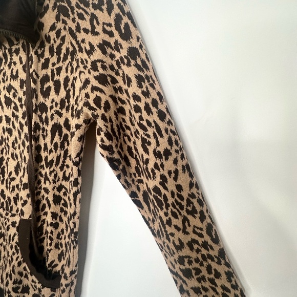 Forever 21 mock neck full zip long sleeve cheetah print cardigan‎ size S - Picture 2 of 10